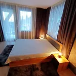 Viva 4 To The Door Complex Grand Monastery Apartment